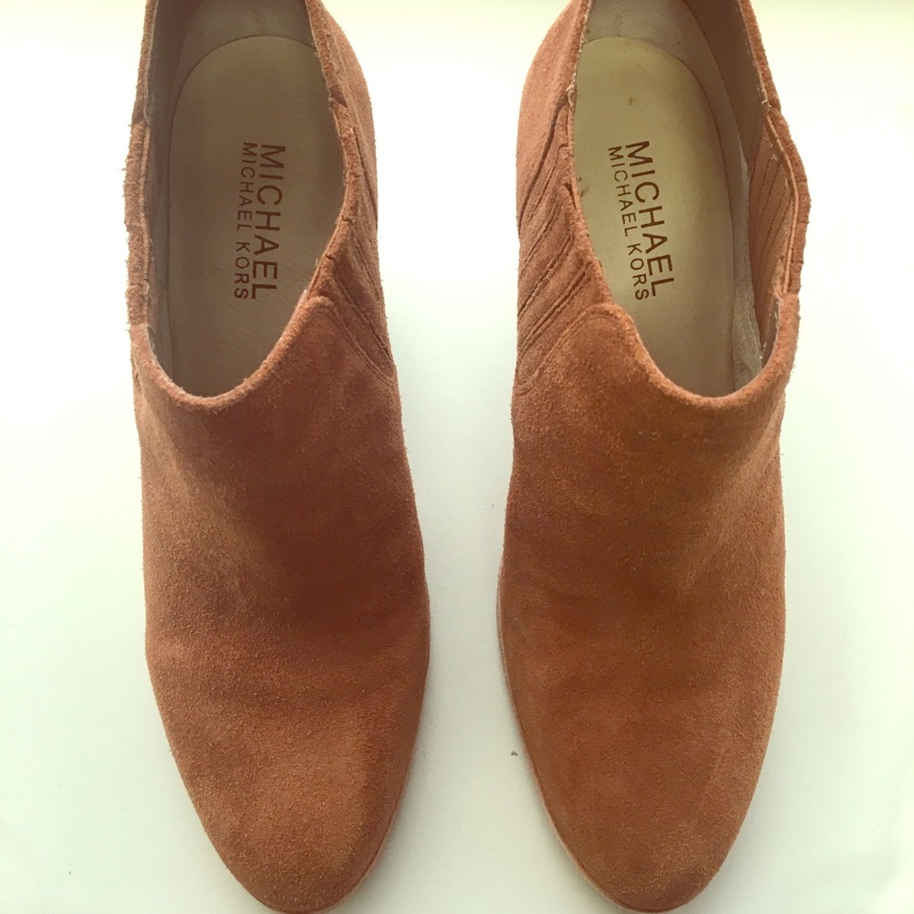 Michael Kors Brown suede ankle booties